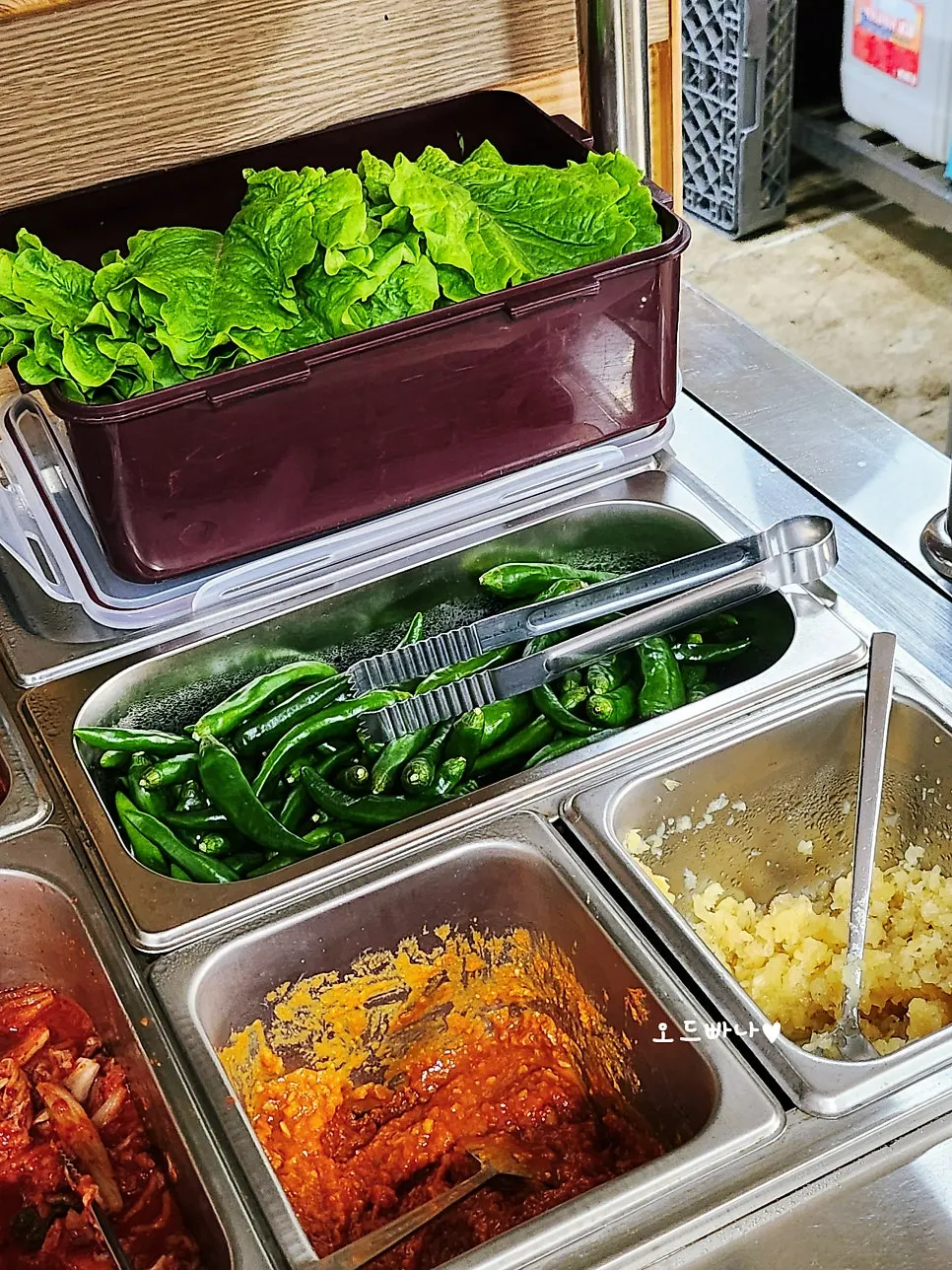 Side dishes served with soup dishes