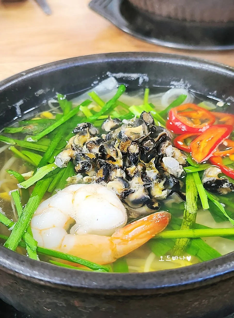 Hot haejangguk at Hyeopjae On Ttukbaegi