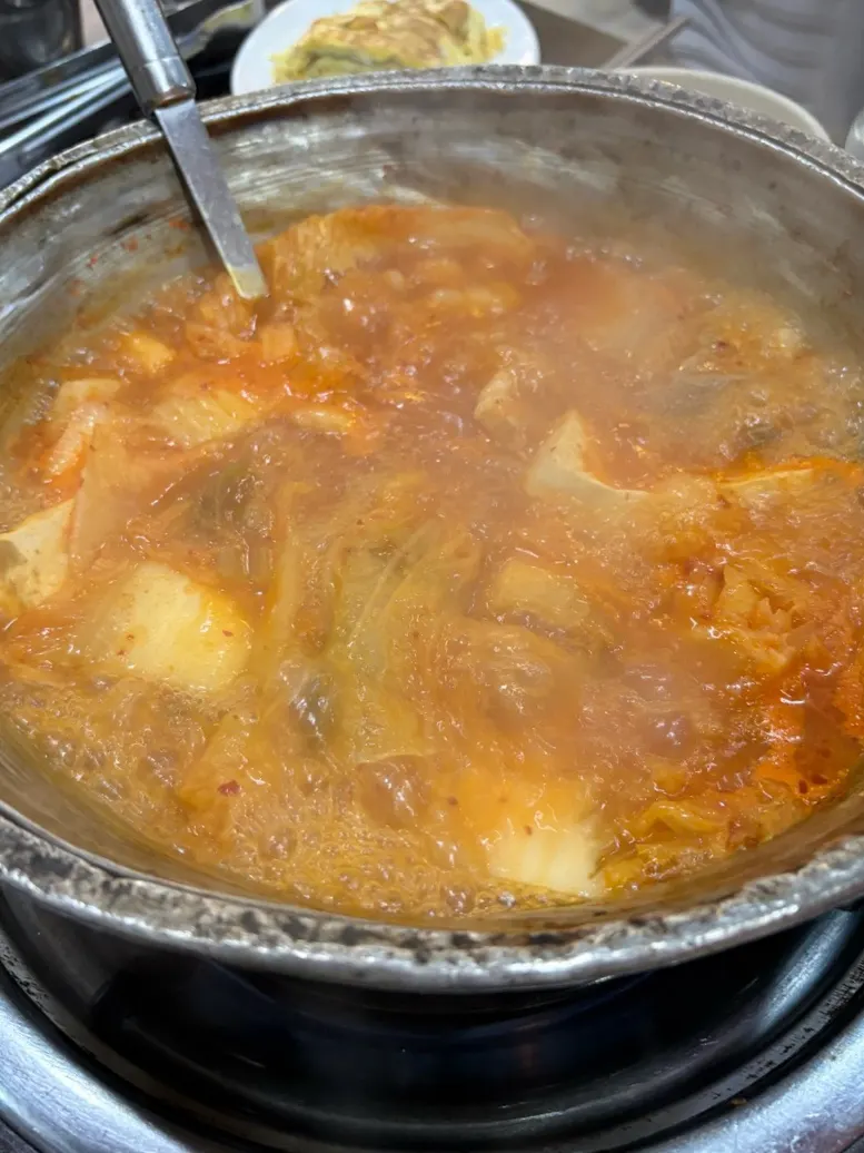 추가 주문한 2~3인용 김치찌개