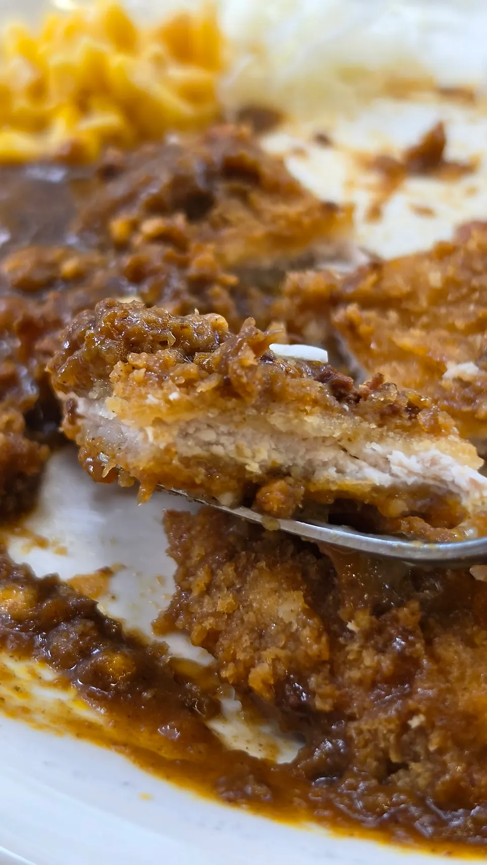 Cross-section showing the thickness of the pork cutlet