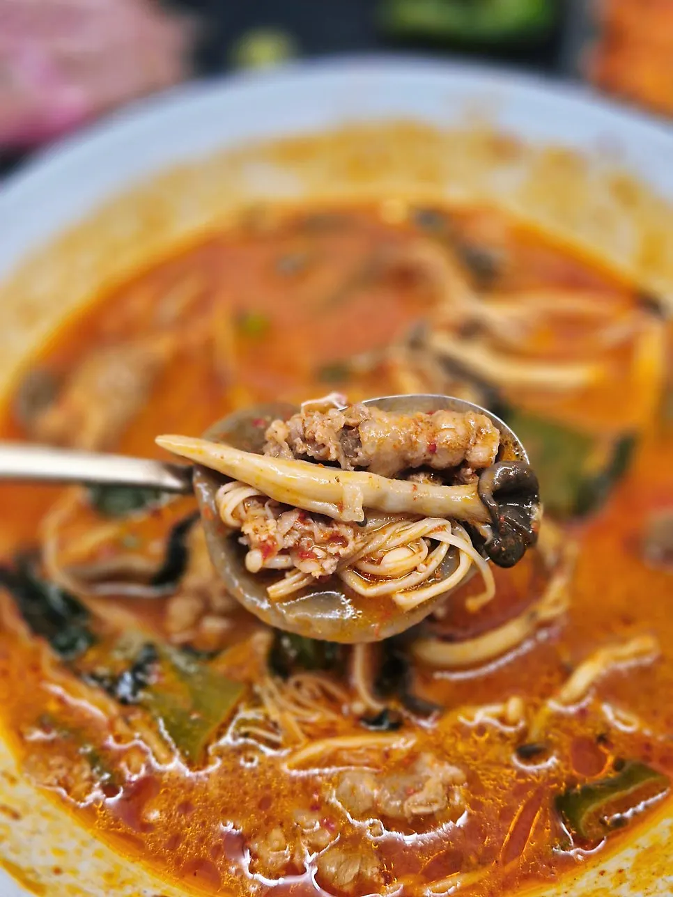 Jangsujebi broth with meat and mushrooms