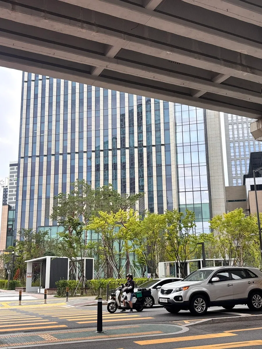 Exterior of Hyeongjeae Guui and the surrounding area