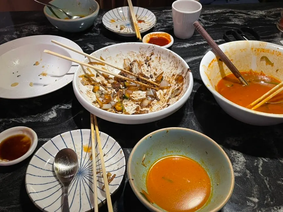 Emptied bowls of jjamppong and ganjjajang
