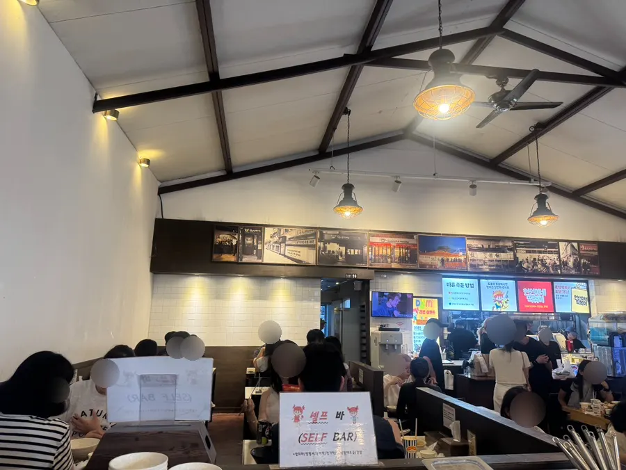 Hyeonseonine Yongsan Main Branch interior packed with customers