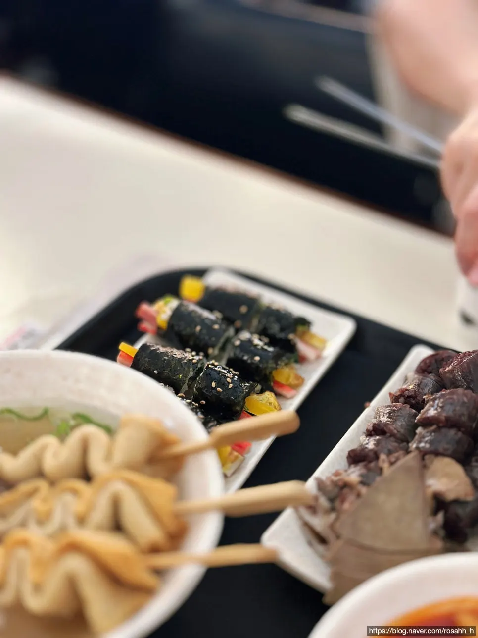 Hyeonseonine's mini gimbap