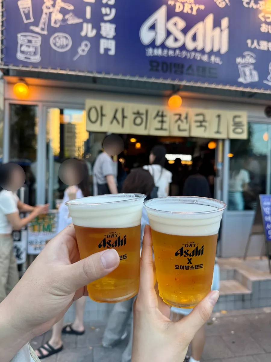 Saturday evening waiting line at Hyeonseonine Yongsan Main Branch