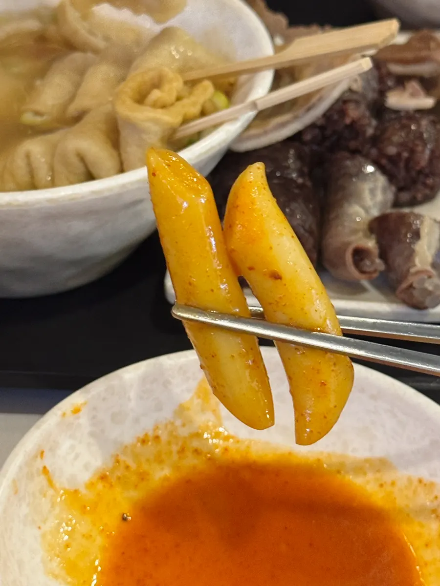 Final view of the table at Hyeonseonine Yongsan Main Branch