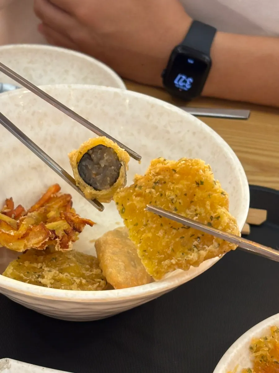 Exterior of Hyeonseonine Yongsan Main Branch after the meal