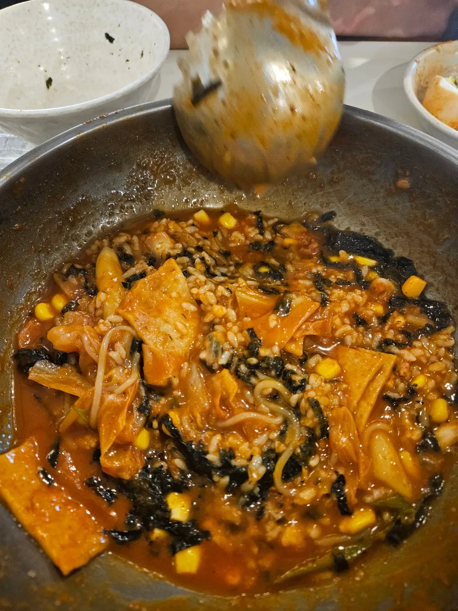 Porridge-style fried rice with plenty of broth