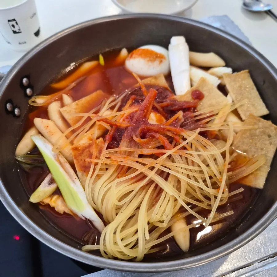 끓이기 전 즉석떡볶이 2인분 전골