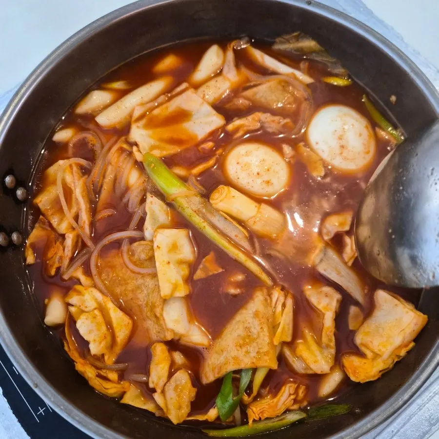 현선이네 용산본점 매장 전경
