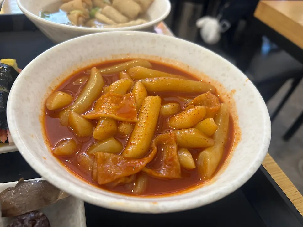 飘着芝麻油香的迷你紫菜包饭