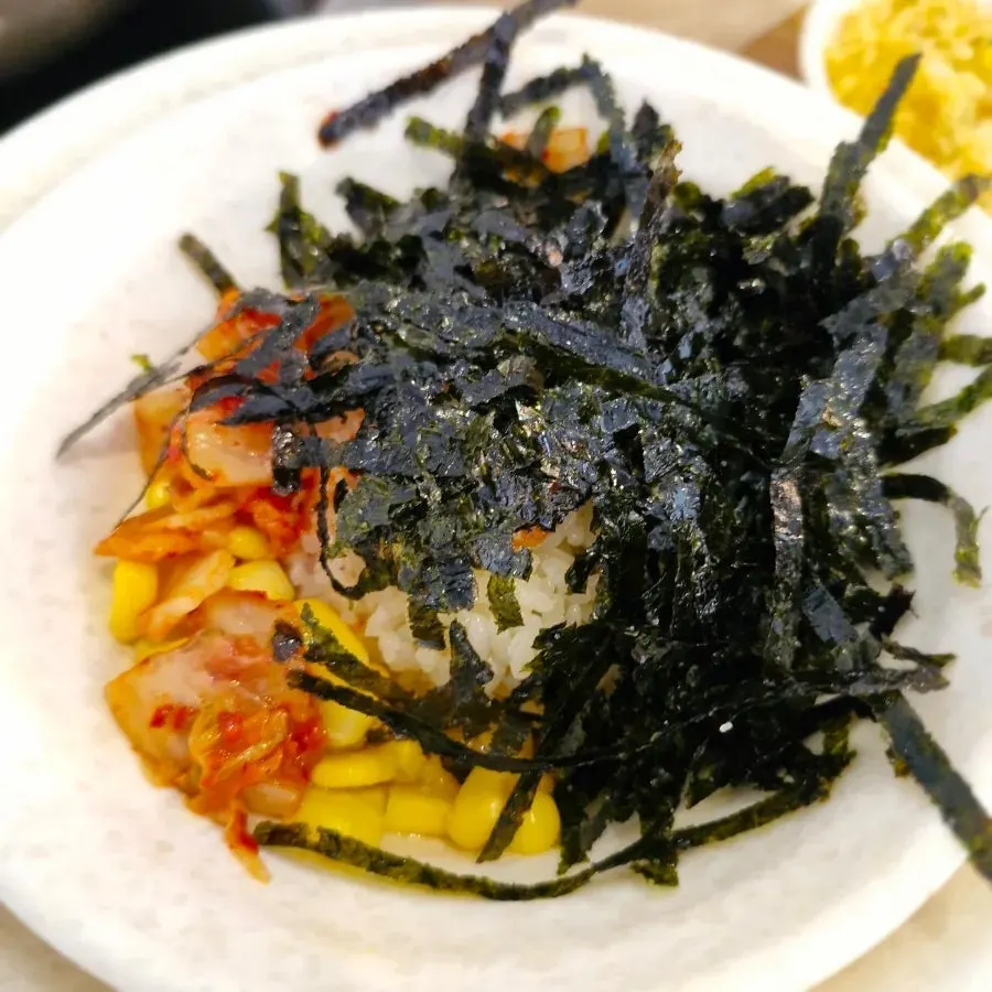 자작하게 남은 떡볶이 양념 냄비