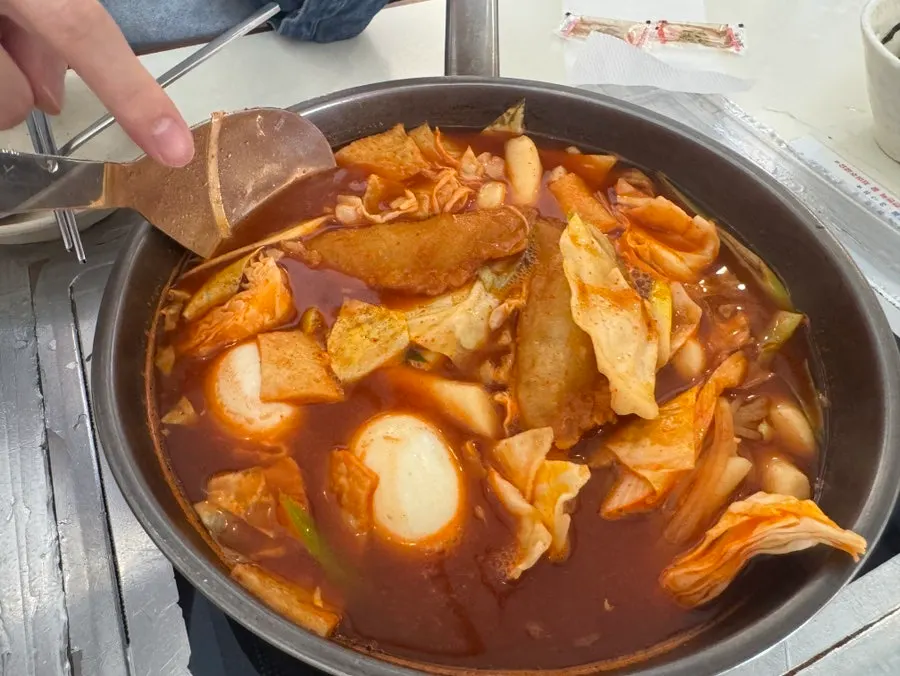 보글보글 끓고 있는 순한맛 즉석떡볶이