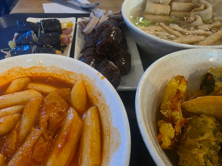 끓고 있는 순한맛 즉석떡볶이