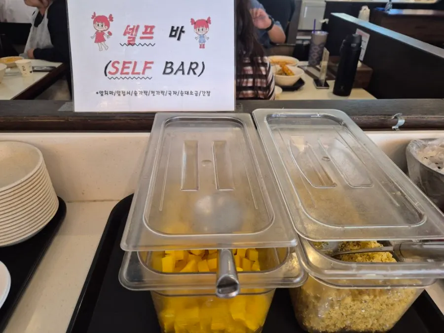 Interior of the Hyeonseonine Yongsan Main Branch bunsik restaurant