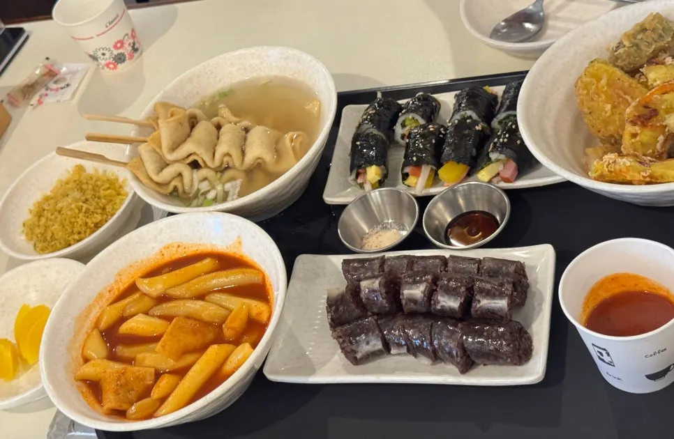 A full spread from Hyeonseonine covering the table