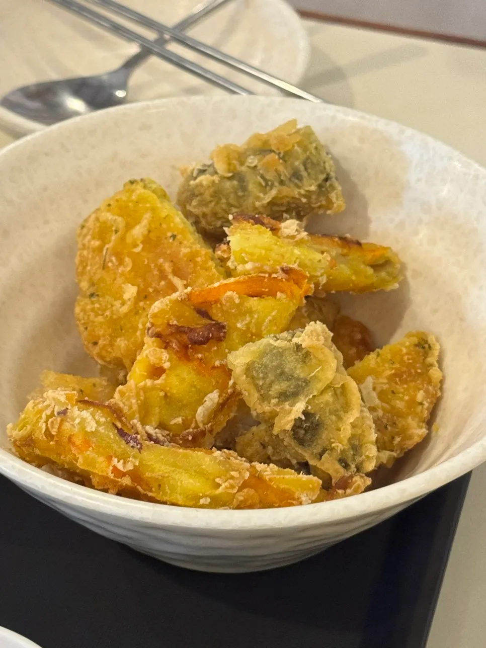 Skewered fish cake and water rice cake from the Hyeonseoni set
