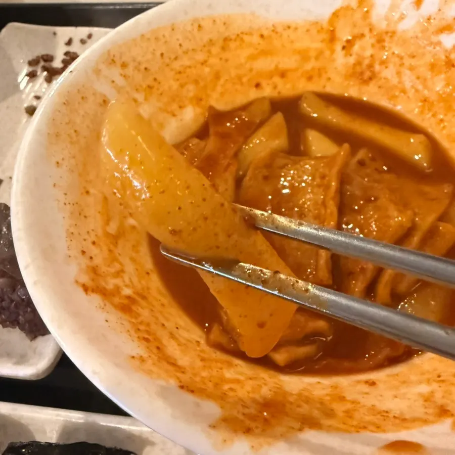 Plate of tteokbokki with plump rice cakes