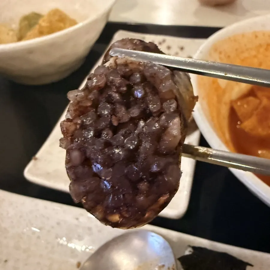Plate of sundae served liver-only
