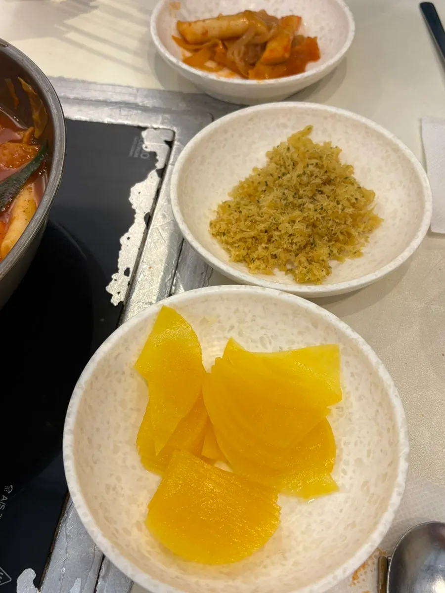 보온 상태로 둔 즉석떡볶이