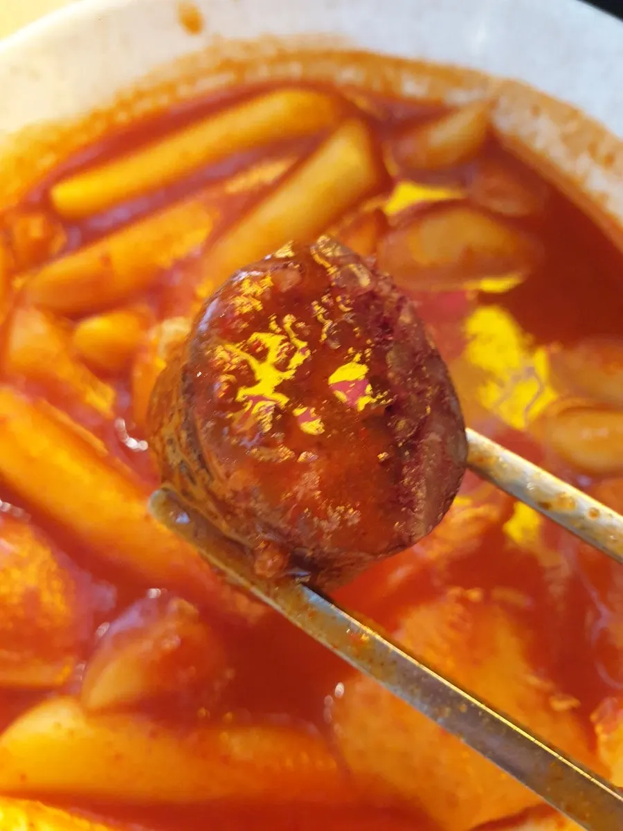 떡볶이 국물에 찍어 먹는 튀김