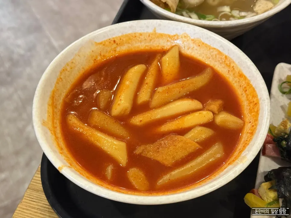 Pan-tteokbokki ordered at medium spice level