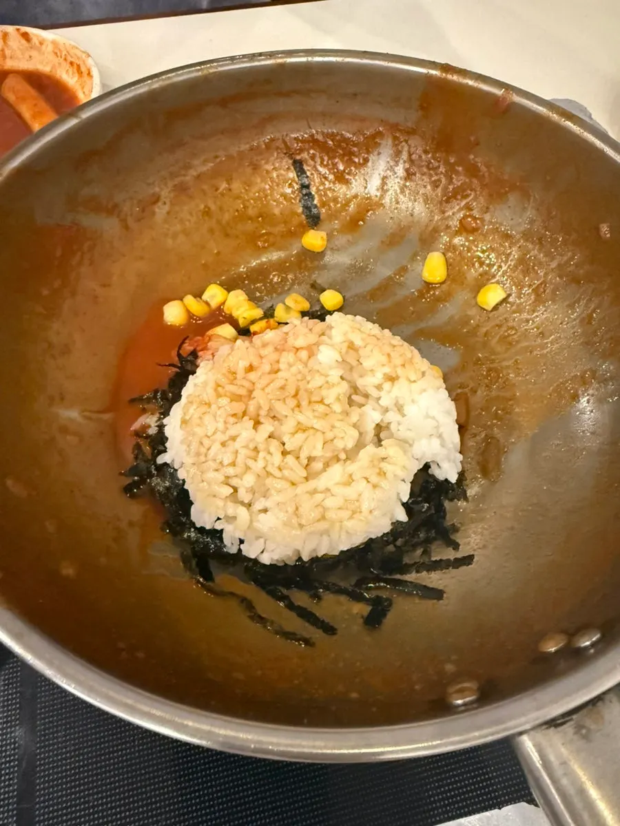 Ingredients added to leftover sauce before making fried rice