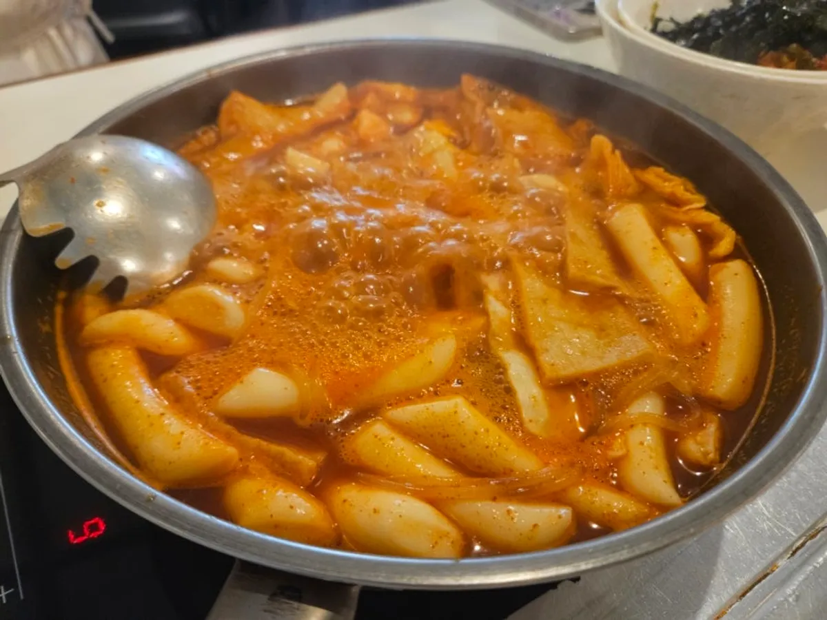 Visit photo of Hyeonseonine Yongsan Main Branch, a Yongsan tteokbokki restaurant