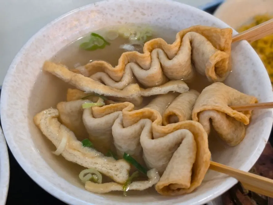 떡볶이 국물에 찍어 먹는 분식 메뉴