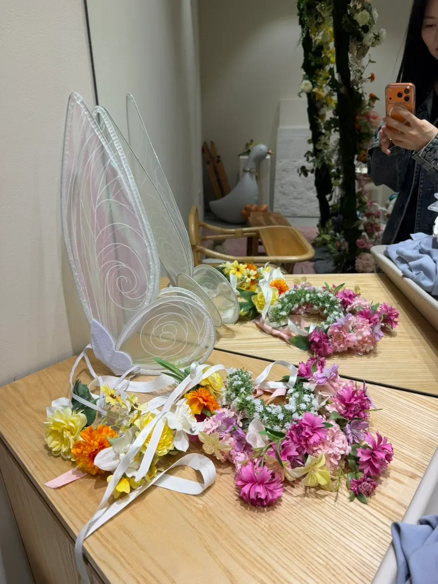 Props displayed at the self-photo studio