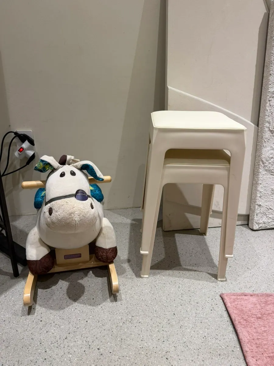 Prop corner for self-photos
