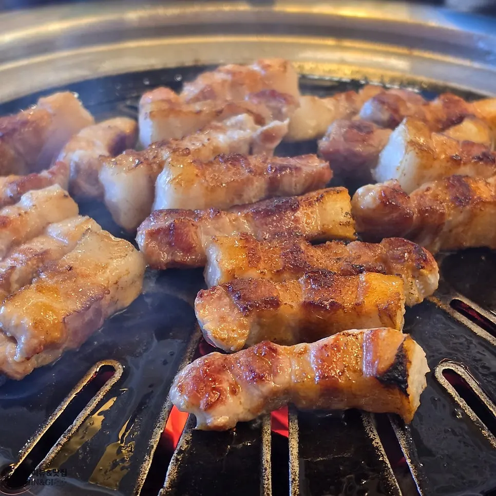 Neul Gogi Jip fresh pork belly, 180 g