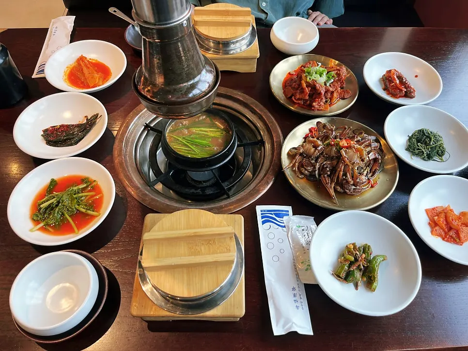 Table set with the lunch special side dishes
