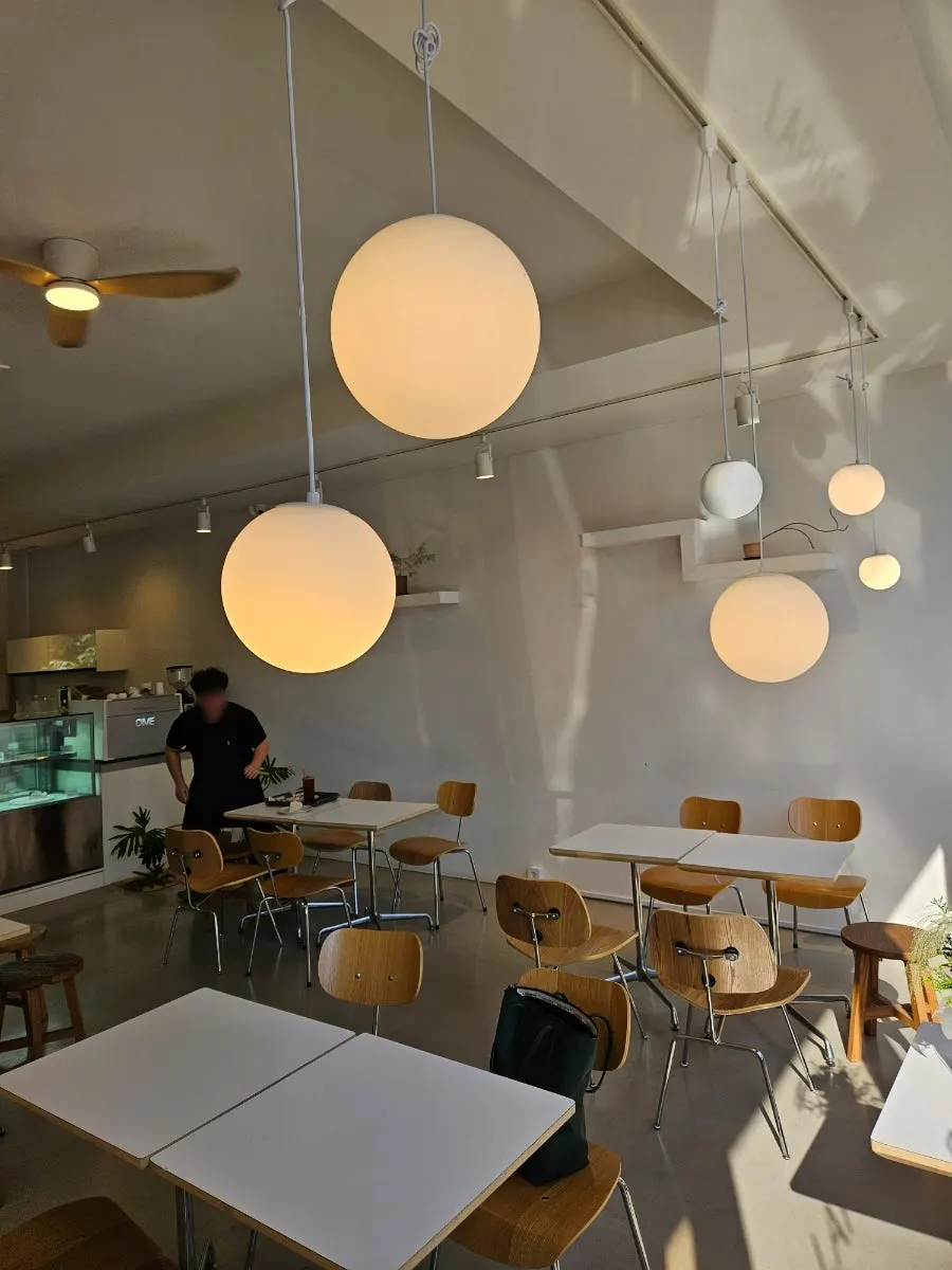Neatly organized open kitchen at Lapins