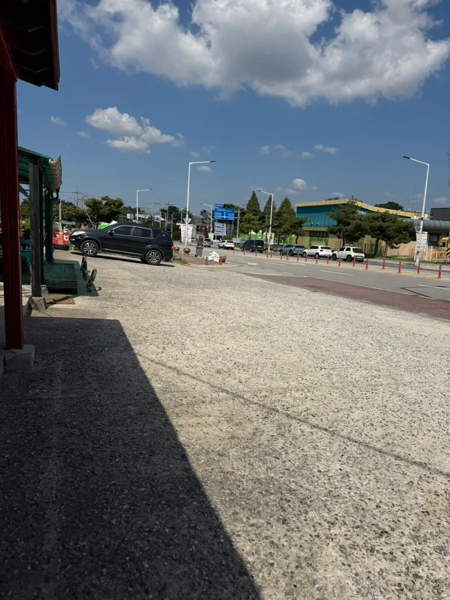 View of Jowatso with its spacious parking lot