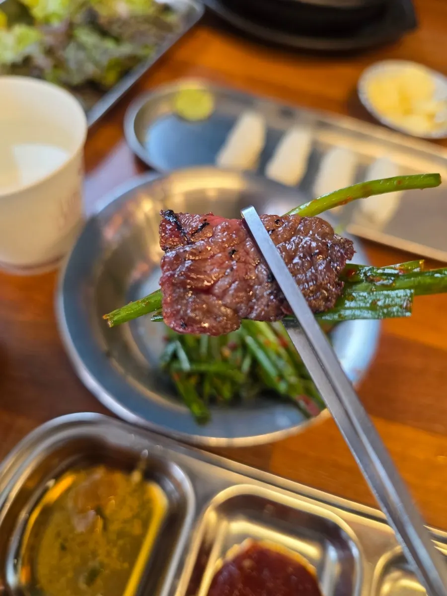 Beef sushi made with meat on rice