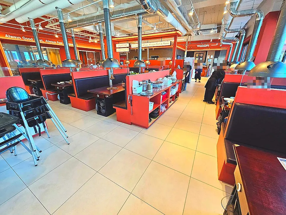 Interior atmosphere of Neul Gogi Jip Icheon Main Branch