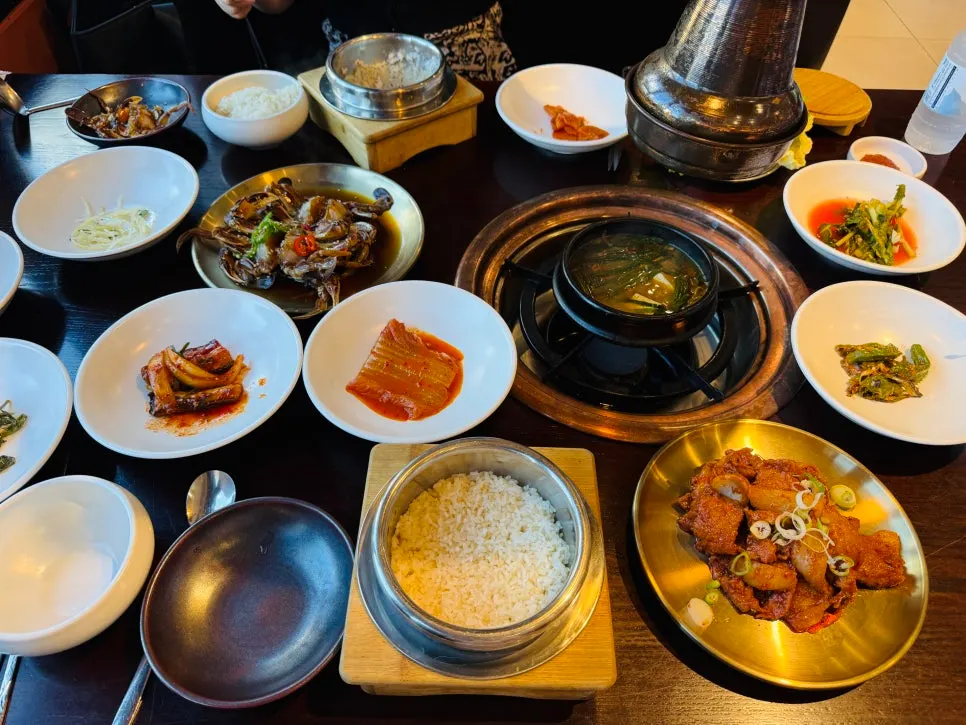 Individual pot rice served per person