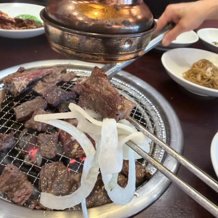 양파와 곁들인 갈비