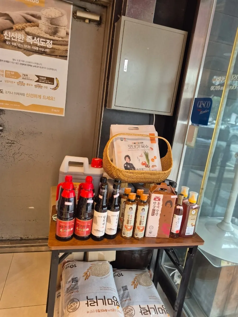Self-serve coffee corner after the meal