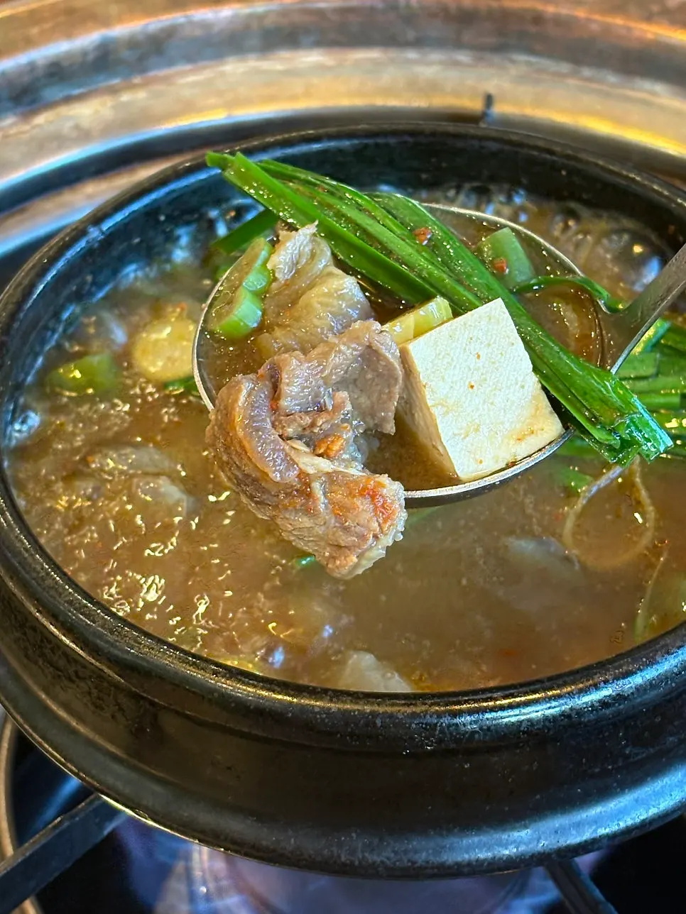 게장 살을 발라낸 모습