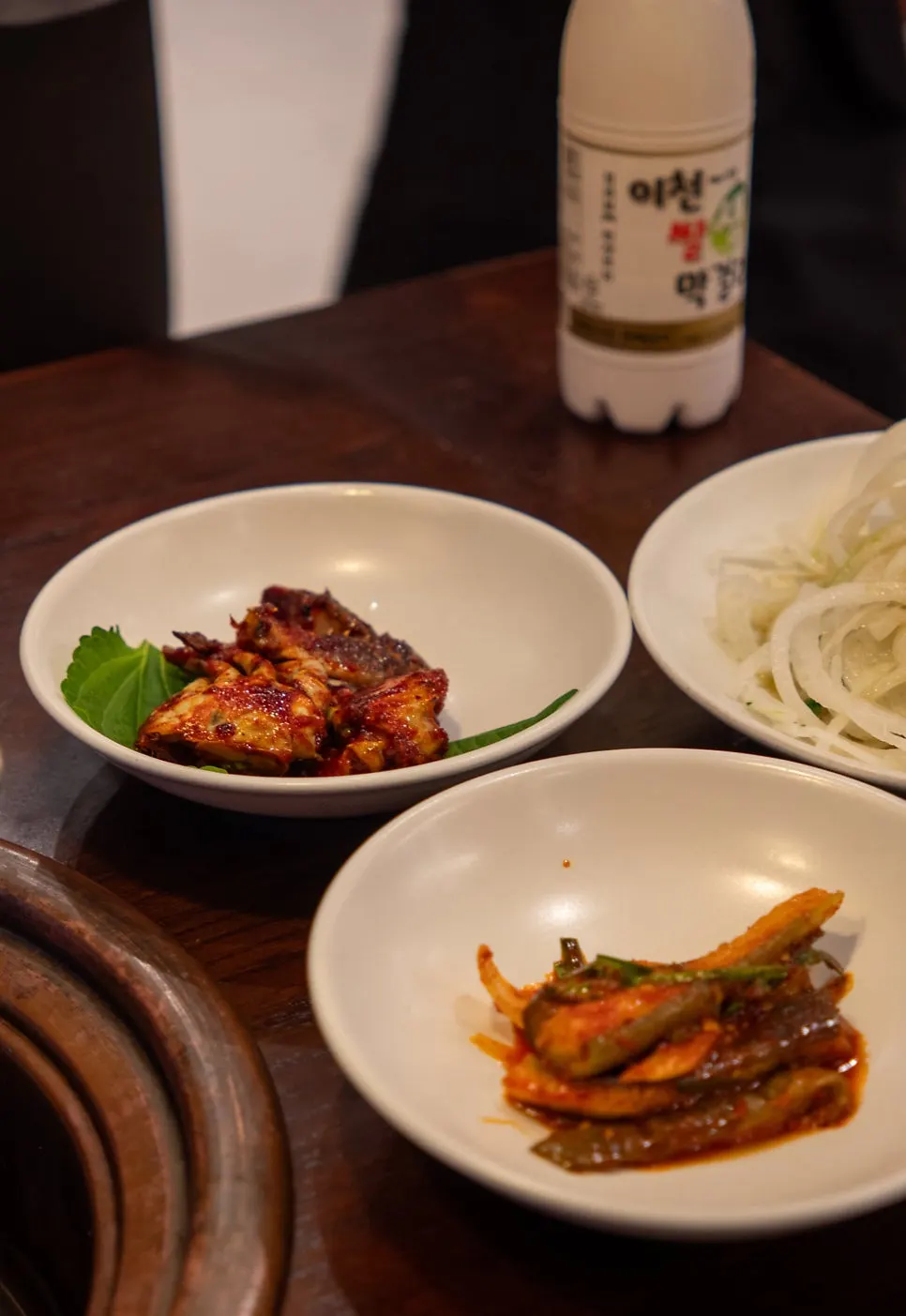 늘고기집 약알칼리수 생수와 잔