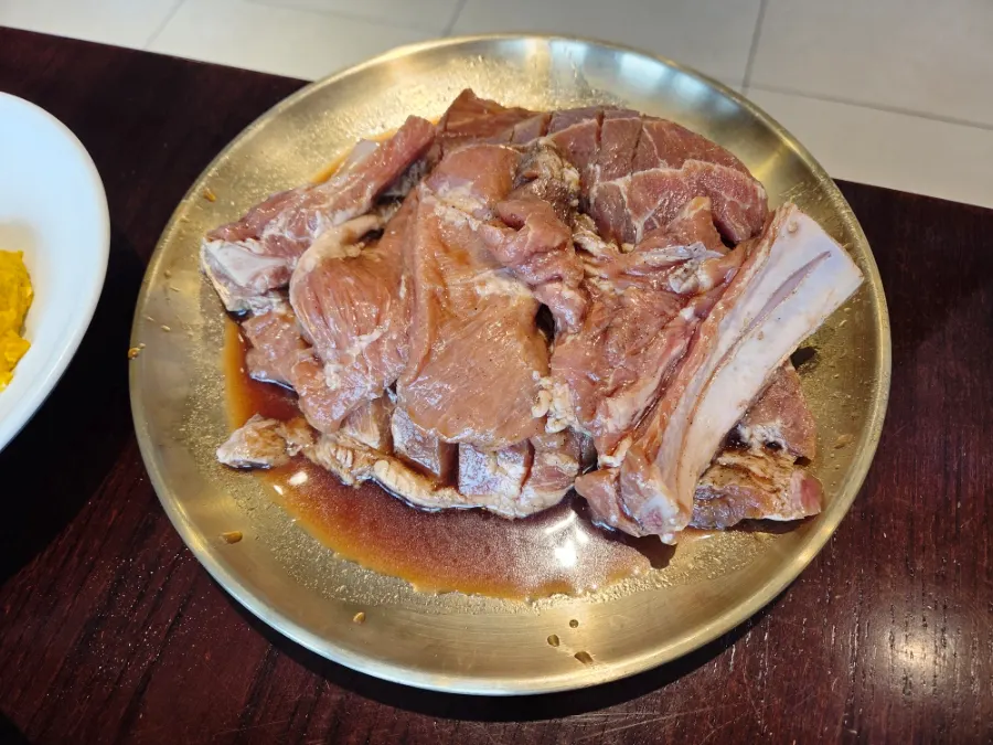 Seasoned crab served as a side dish