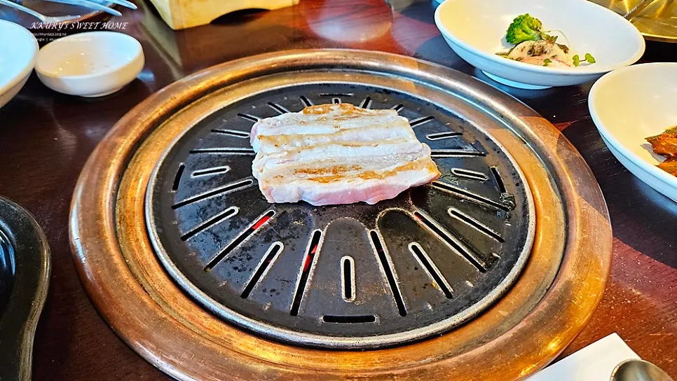 미추리 손질된 삼겹살 1인분