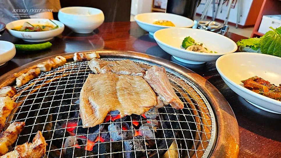 갈비와 함께 주문한 비빔냉면