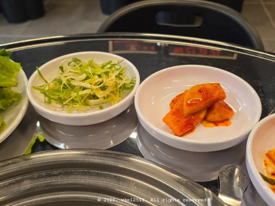Basic banchan spread at Jeongsiljangne Ppalgan Gogi