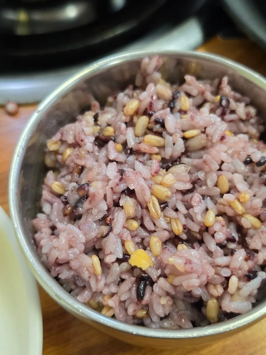 Separately ordered bowl of rice with kodari braise