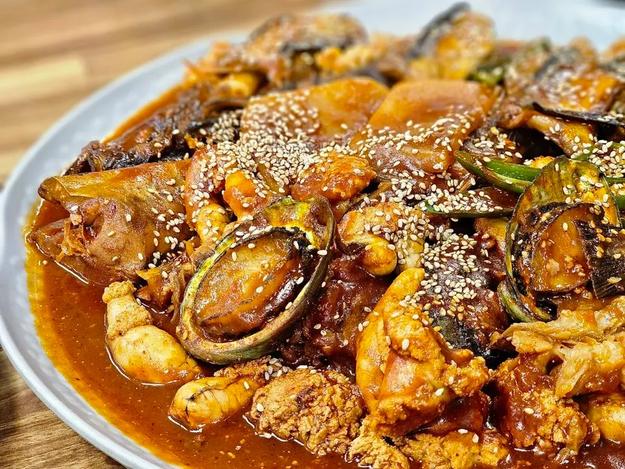 와사비 간장에 찍은 코다리살