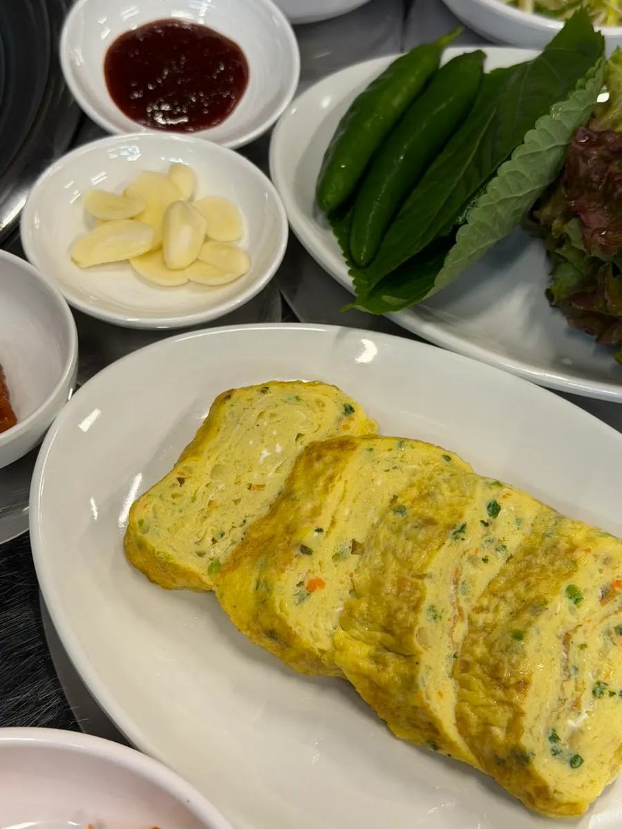 Egg roll served as a free side dish